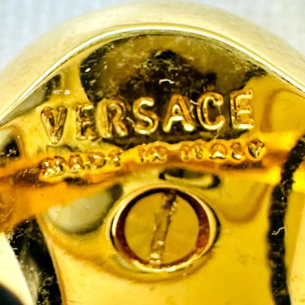 NIB Versace Ring IT 15 US 7 Enamel Icon Medusa Engraved Gold Tone $450